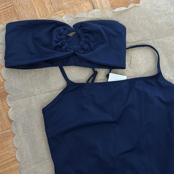 Solid & Striped - Picture 2 of 8